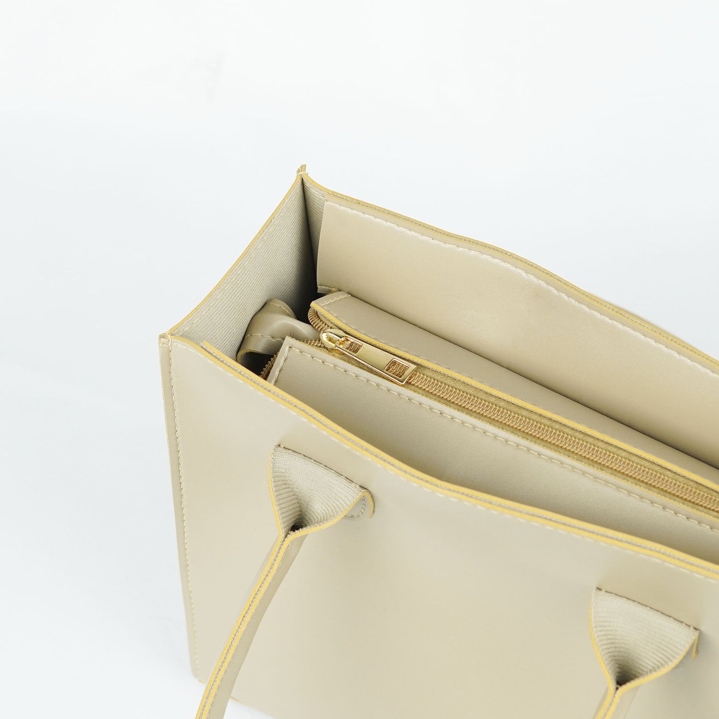 Box Bag Beige
