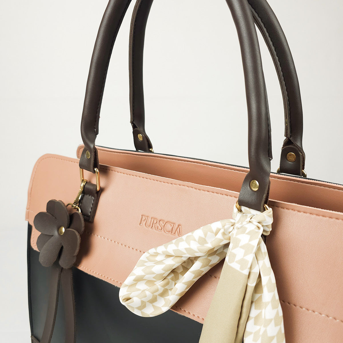 Alexa Tote Bag Peach & Black