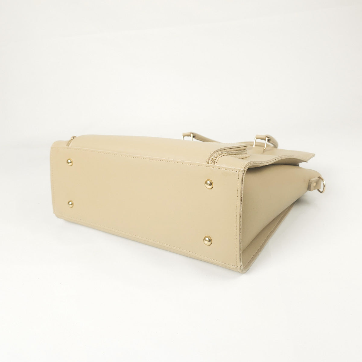Aria Multi-Pocket Shoulder Bag
