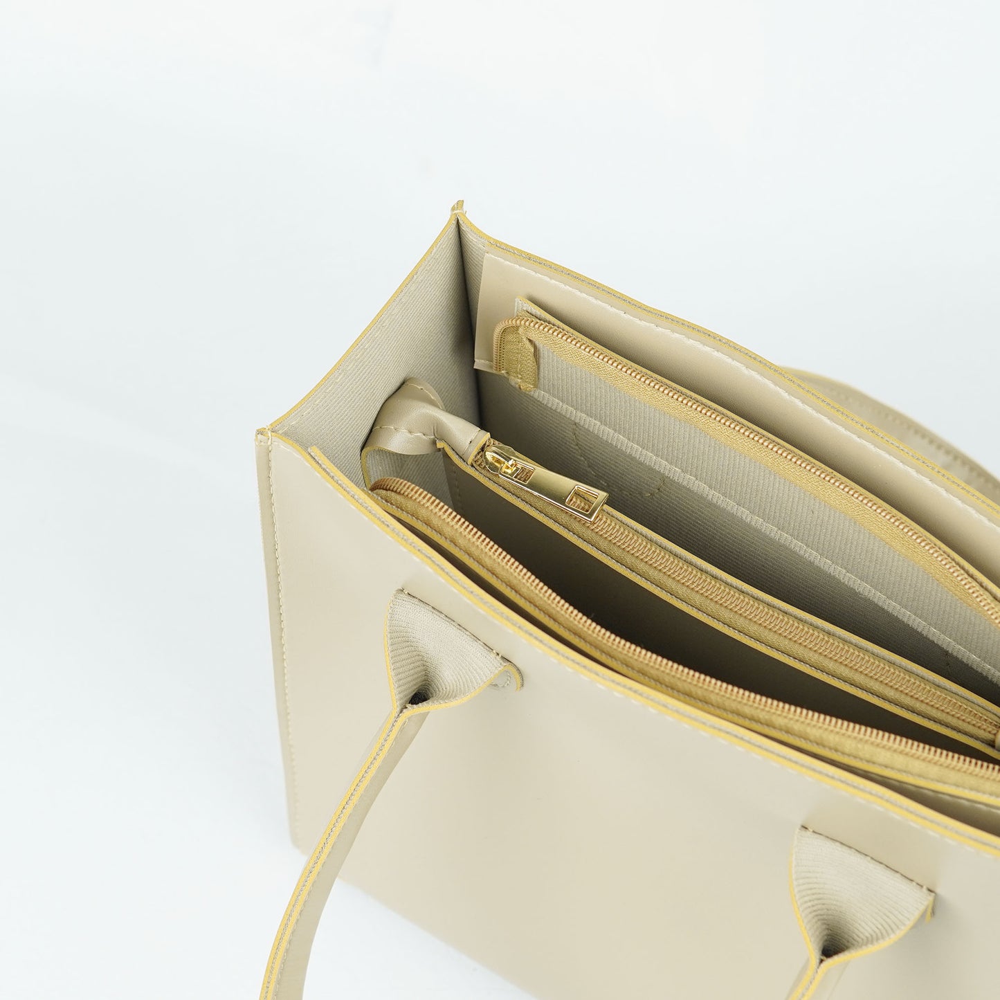 Box Bag Beige