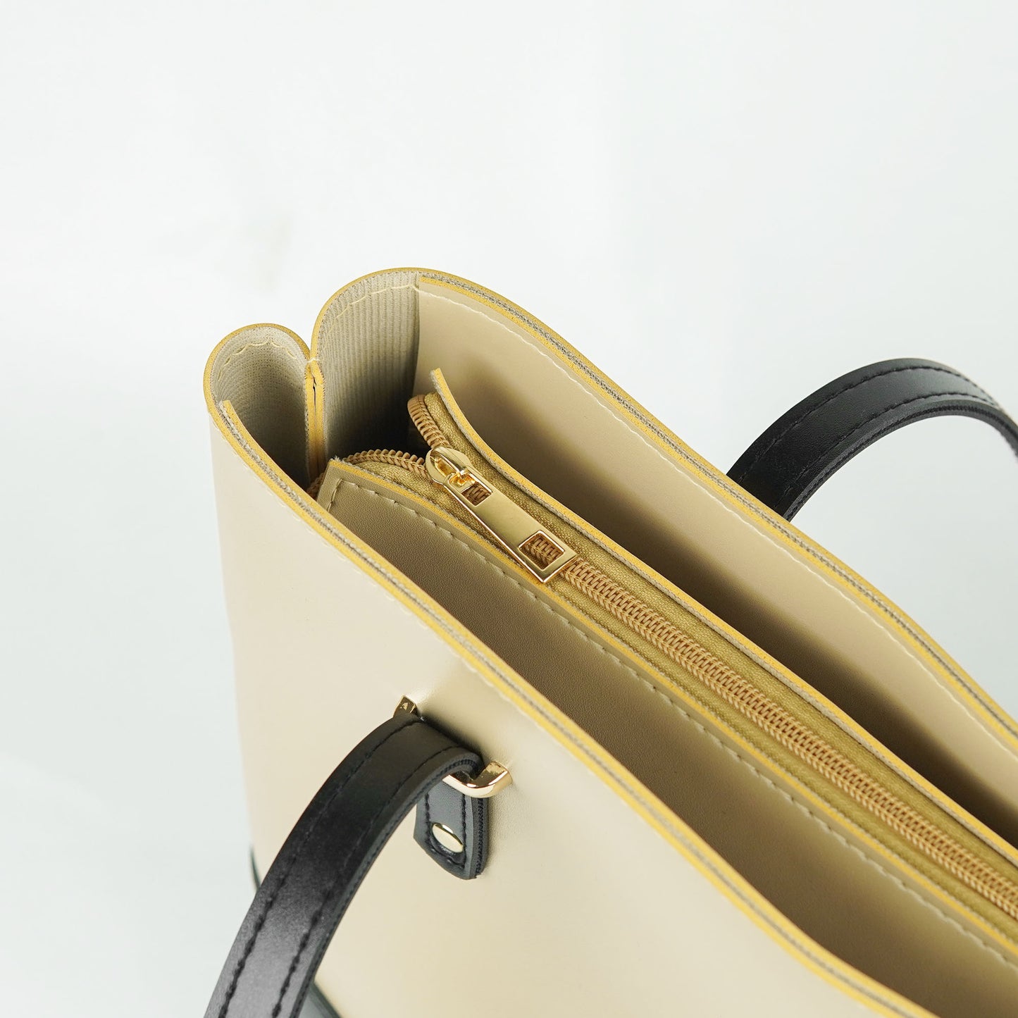 Berry Tote Bag set of 2 Beige & Black